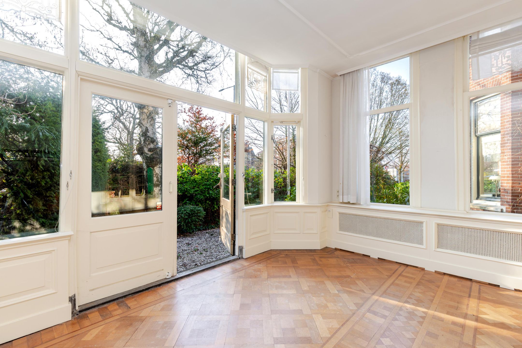 Photo 12 of Burgemeester Knappertlaan 30