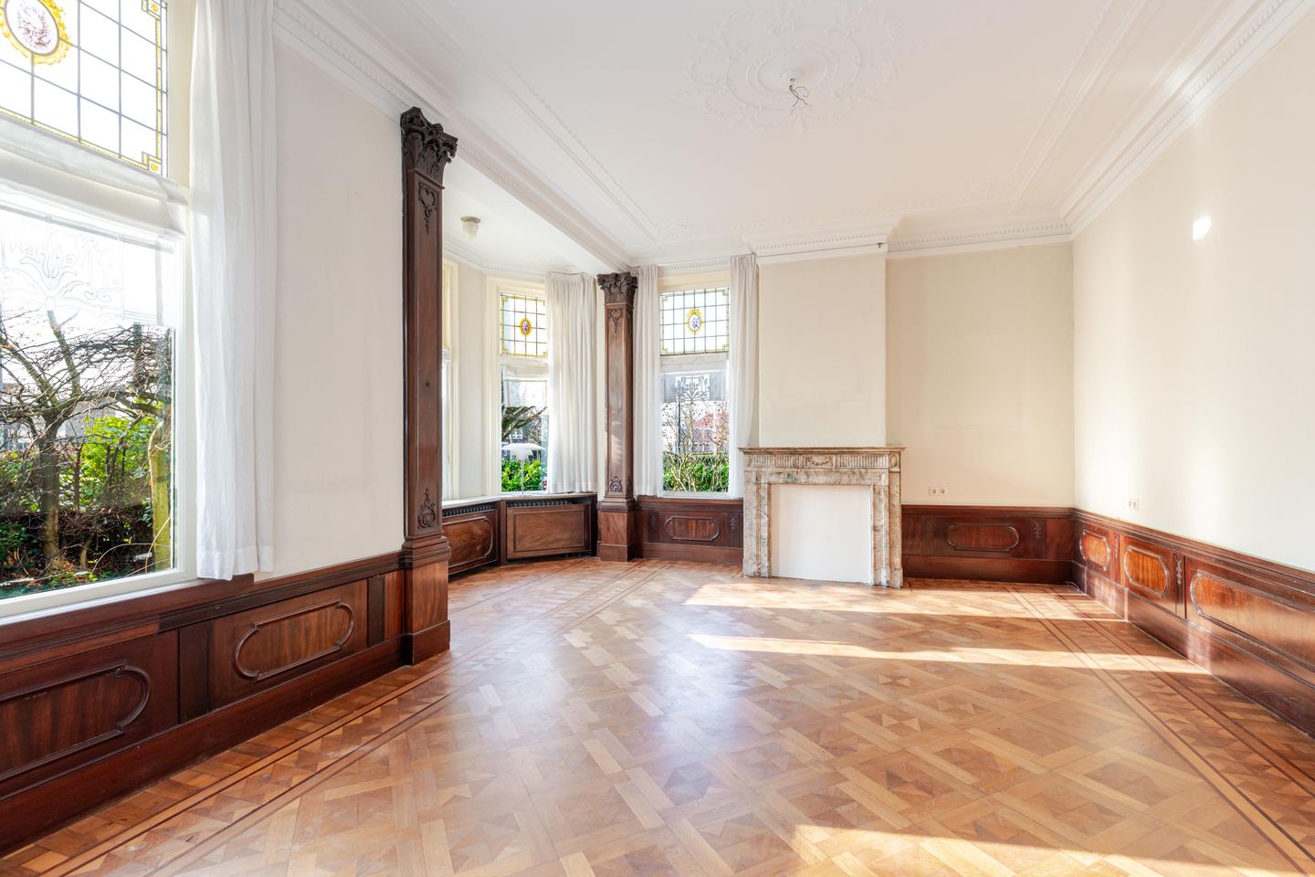 Photo 19 of Burgemeester Knappertlaan 30