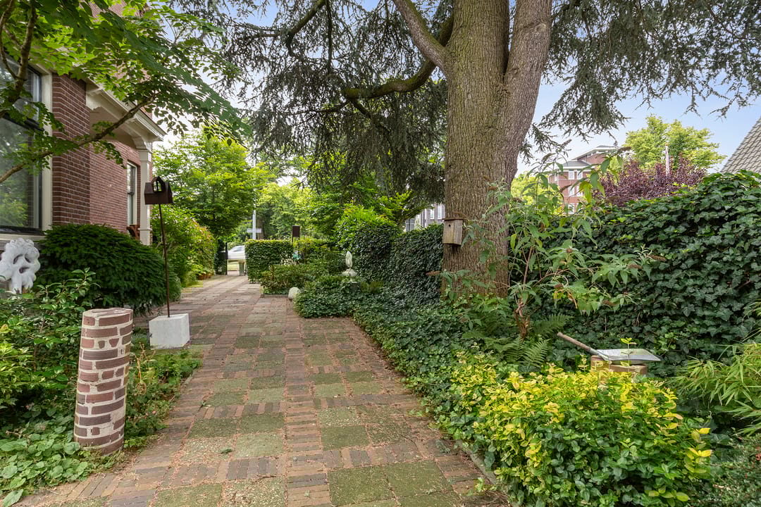 Photo 28 of Burgemeester Knappertlaan 30