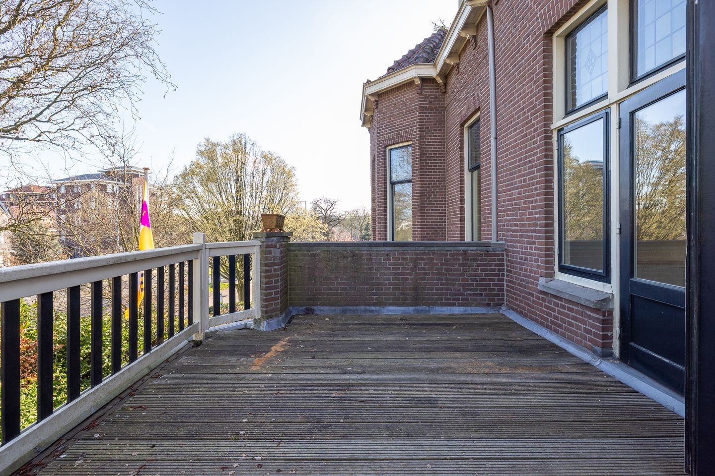 Photo 40 of Burgemeester Knappertlaan 30