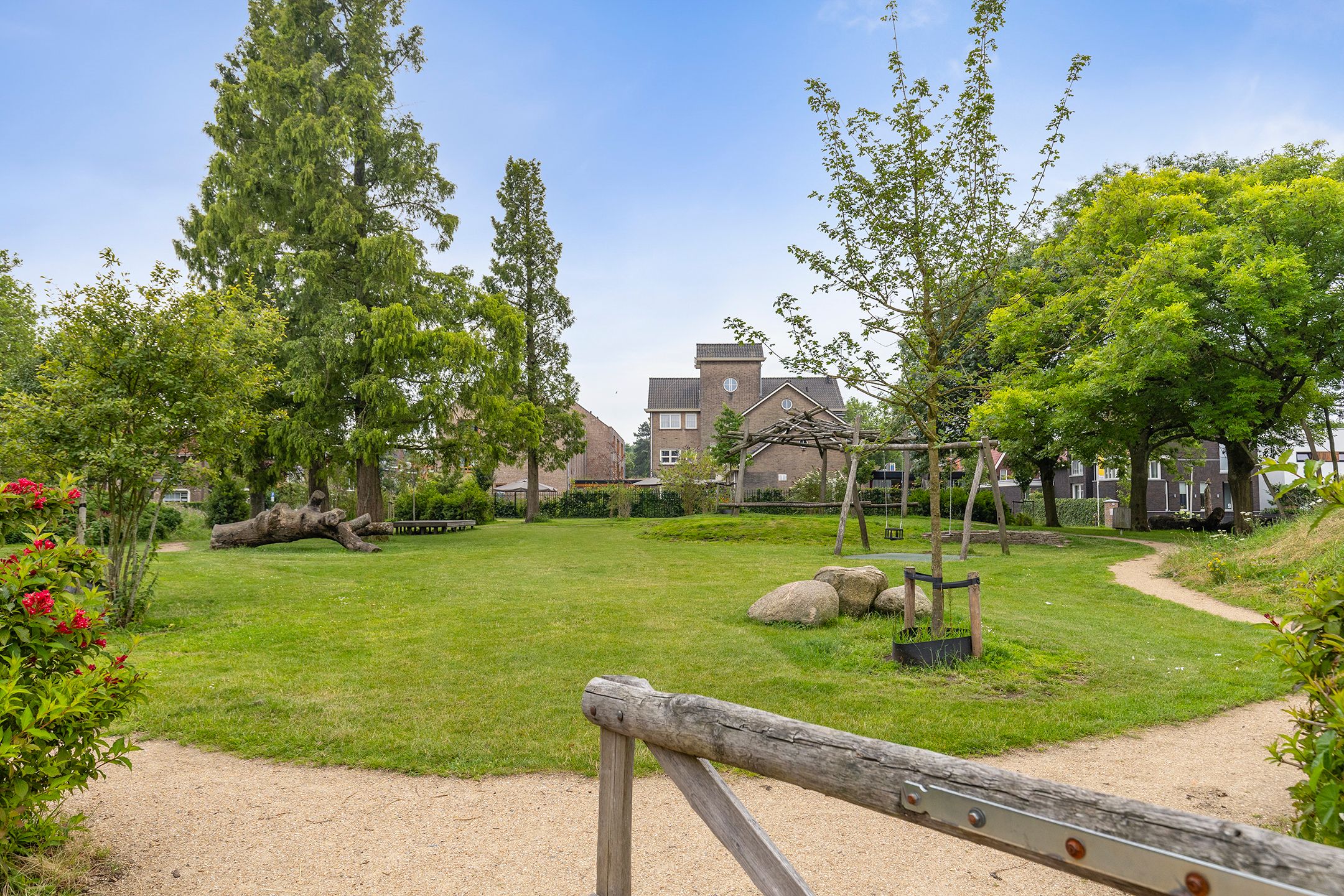 Photo 60 of Burgemeester Knappertlaan 30