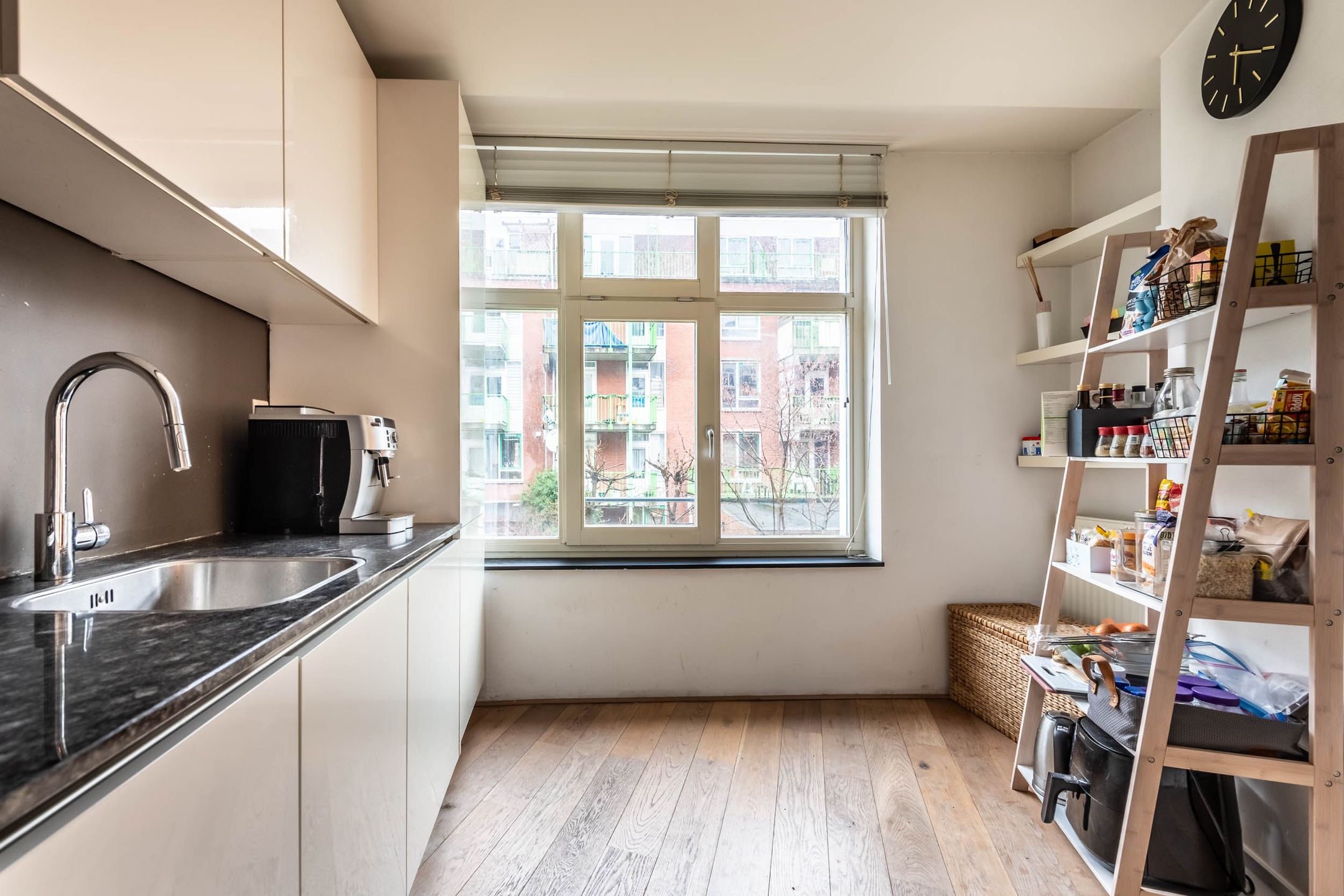 Foto 12 van Bataviastraat 65-B