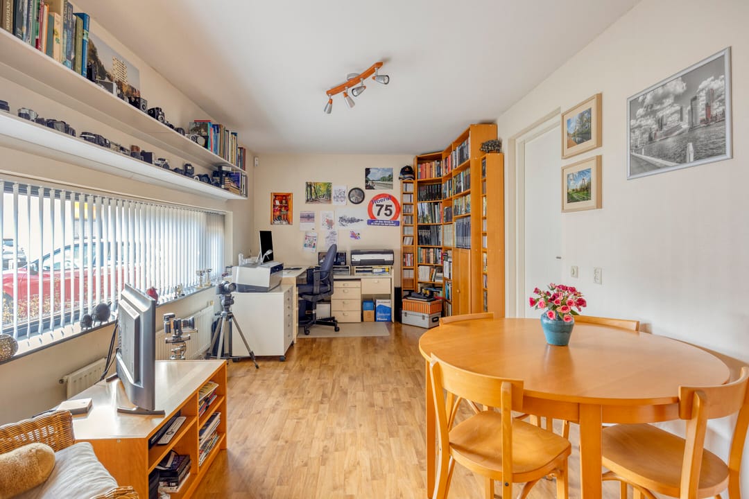 Photo 16 of D. Schellincxstraat 31