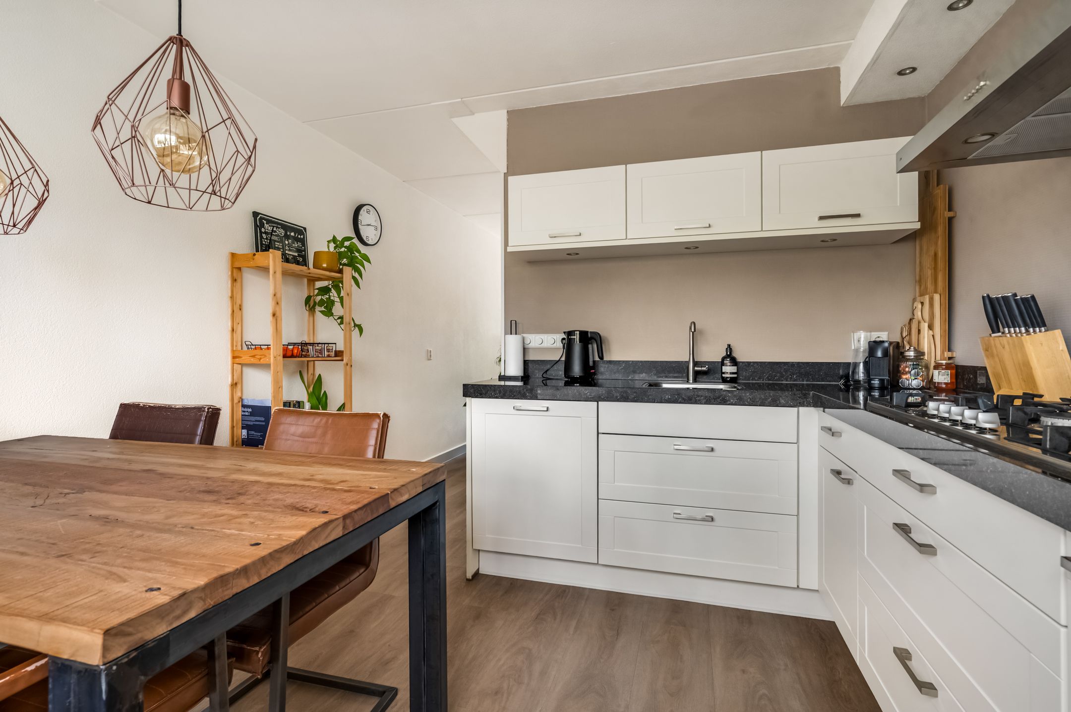 Foto 12 van Erasmusstate 98