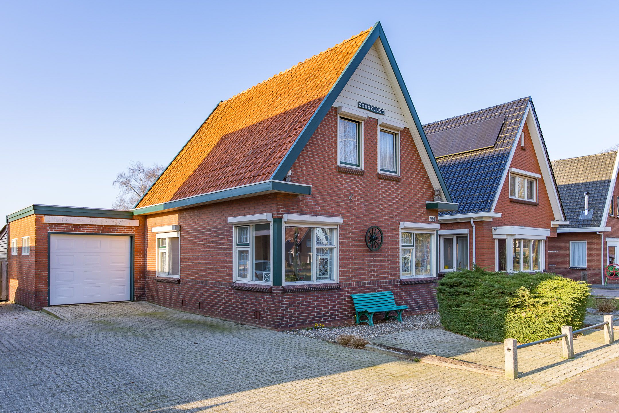 Buying a house in The Netherlands., Weerdingerkanaal NZ 190