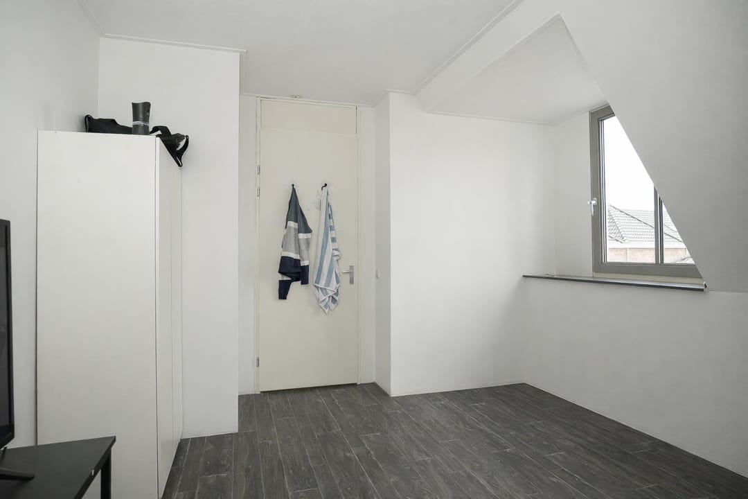 Foto 11 van Voorstraat 77-B