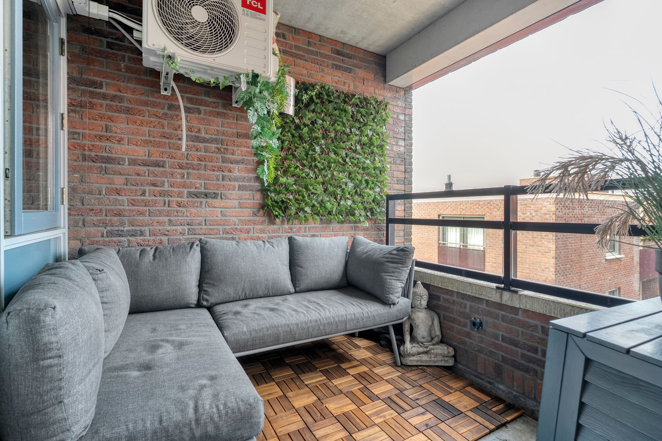 Photo 24 of Wismarstraat 97