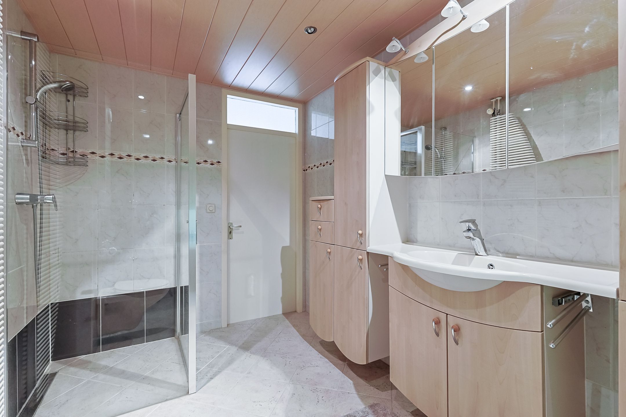 Foto 30 van Doornenburg 104