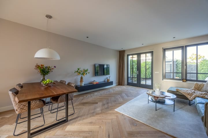 Photo 5 of Adama van Scheltemalaan 13