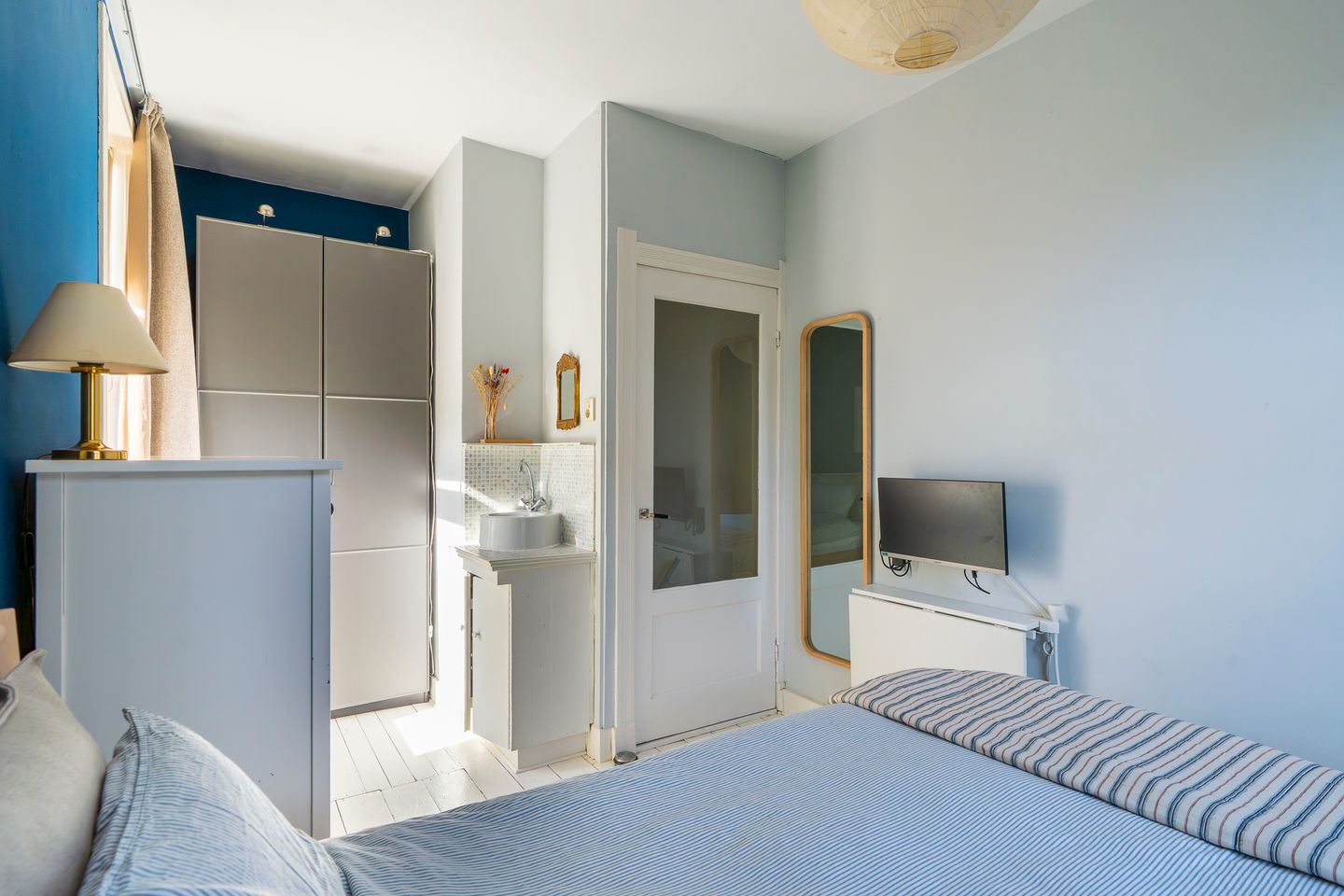 Atmospheric Ground Floor Apartment with Private Garden in Oudwijk — 25