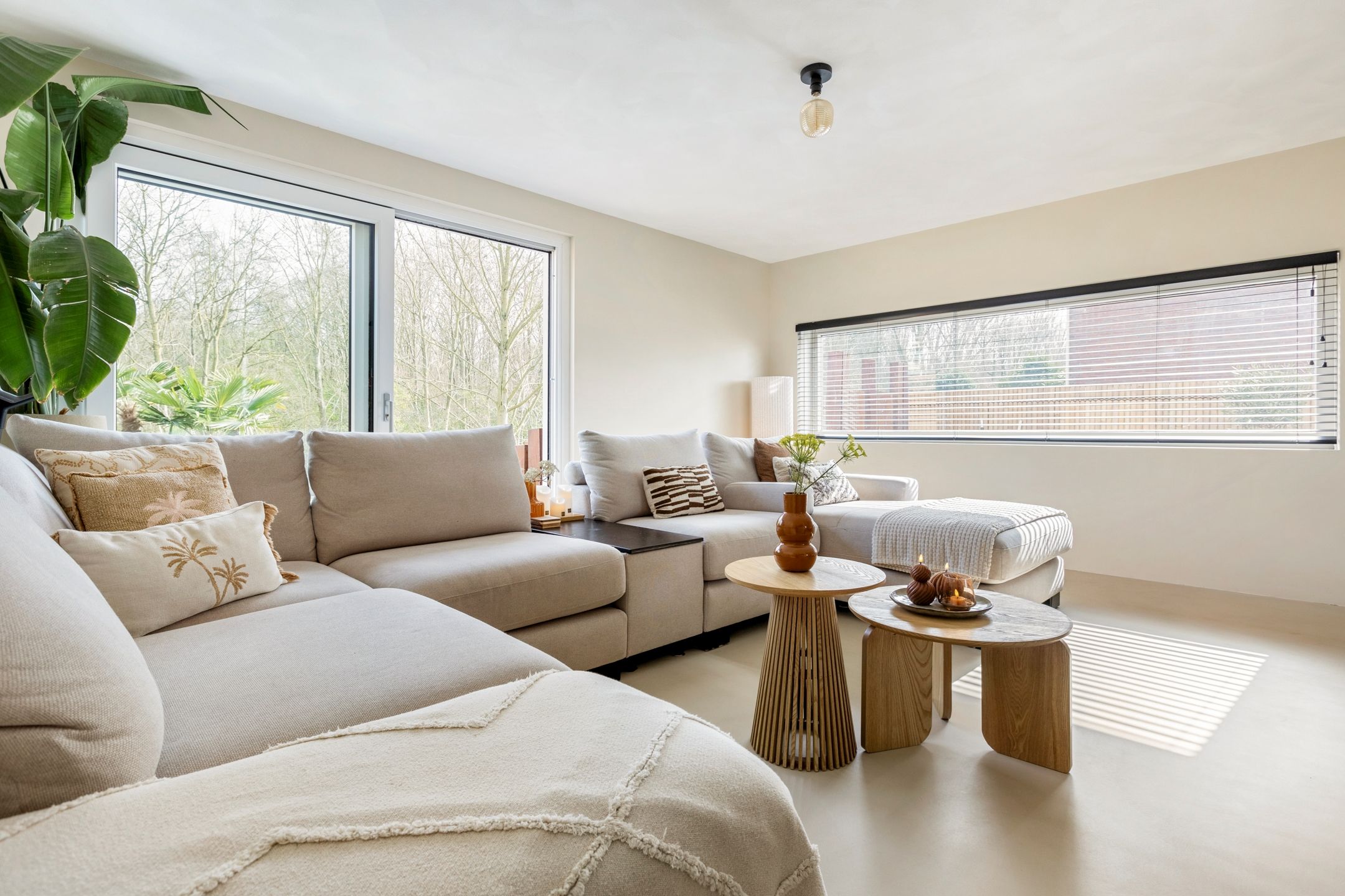 Fully renovated semi-detached family home with A energy label bordering nature — 17