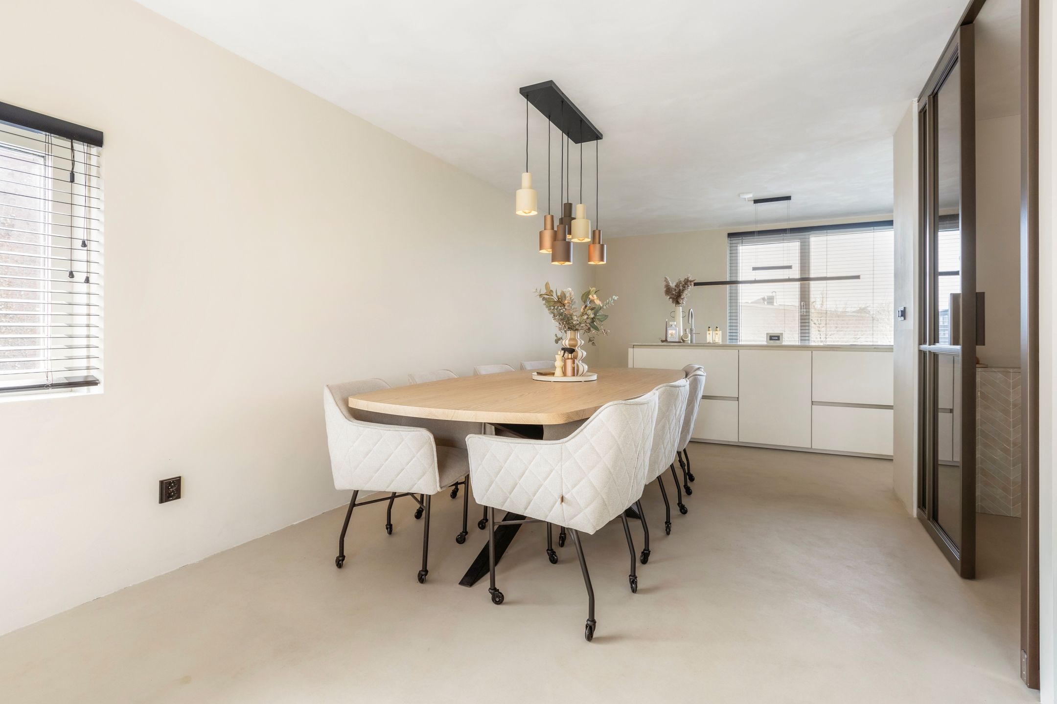 Fully renovated semi-detached family home with A energy label bordering nature — 20