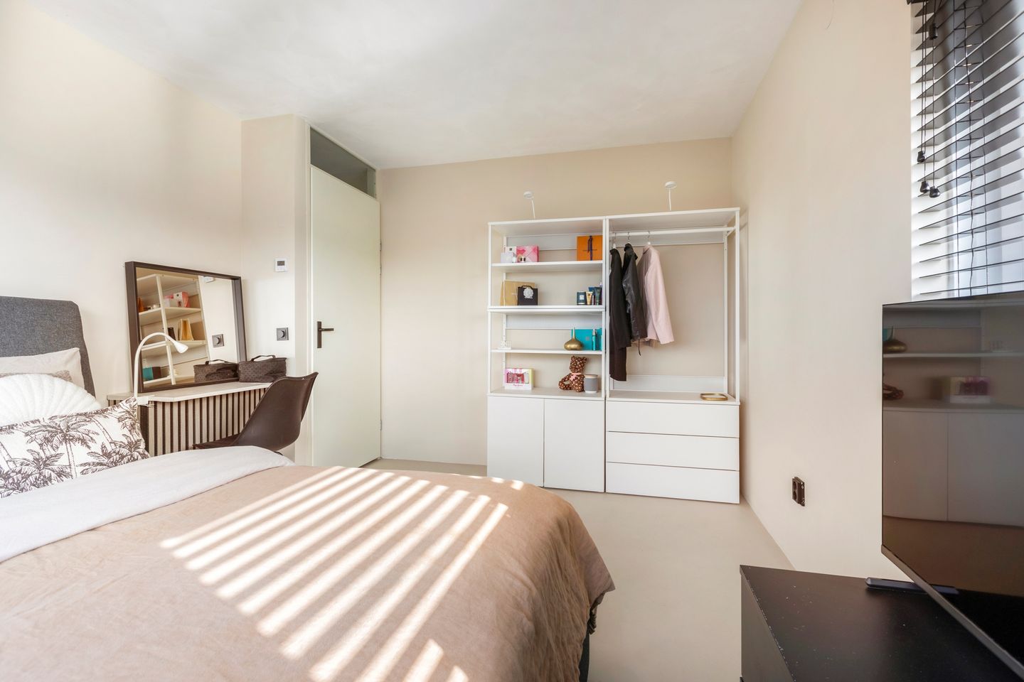 Fully renovated semi-detached family home with A energy label bordering nature — 28
