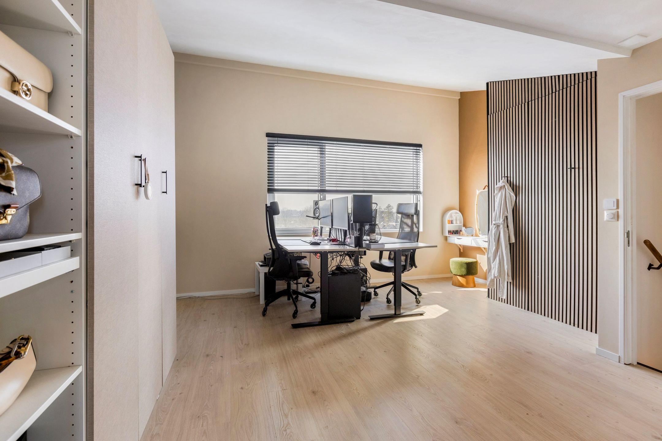 Fully renovated semi-detached family home with A energy label bordering nature — 38