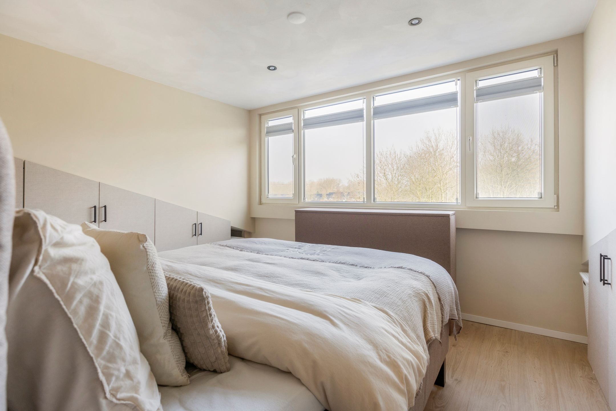 Fully renovated semi-detached family home with A energy label bordering nature — 41