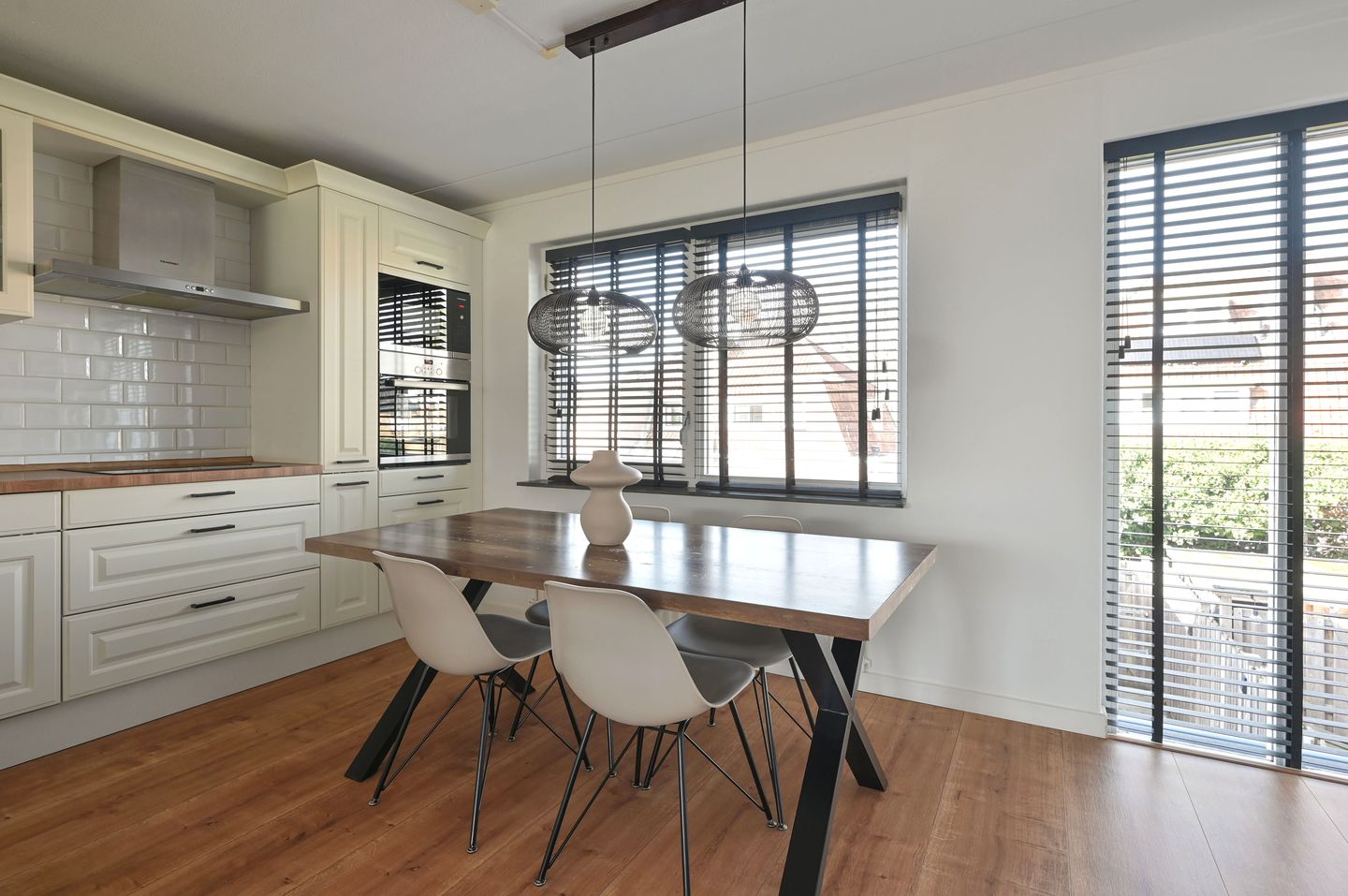 Foto 19 van Jac. P. Thijsseplein 72