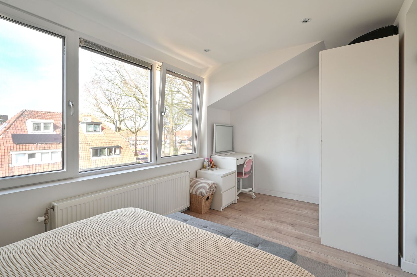 Foto 25 van Jac. P. Thijsseplein 72