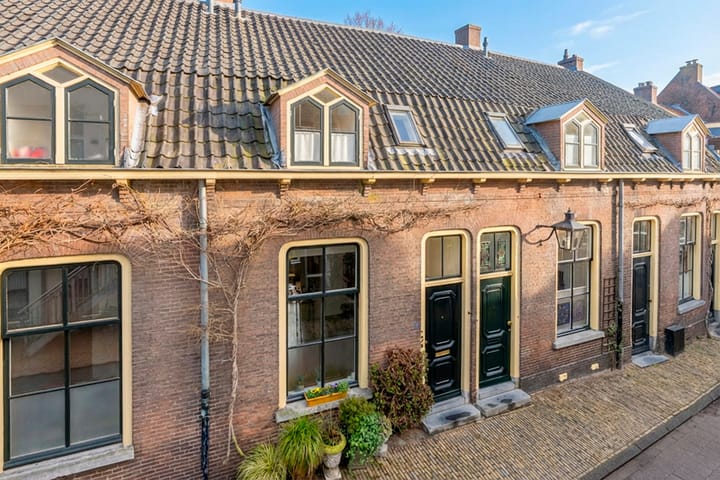 Wolvenstraat 11 main image