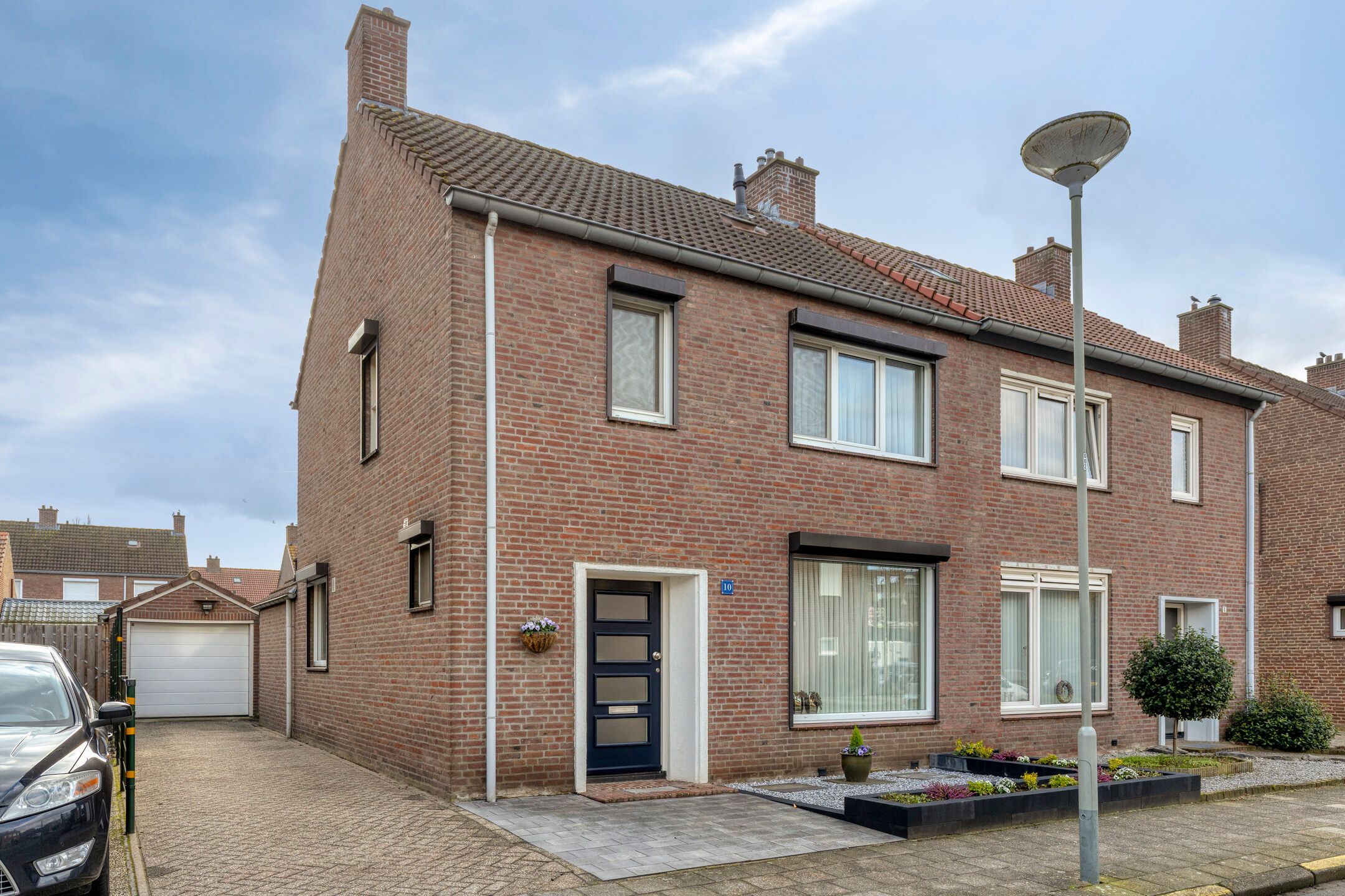 Buying a house in The Netherlands., Julianastraat 10