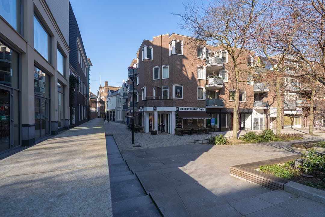 Foto 1 van Stadhuisplein 355-09