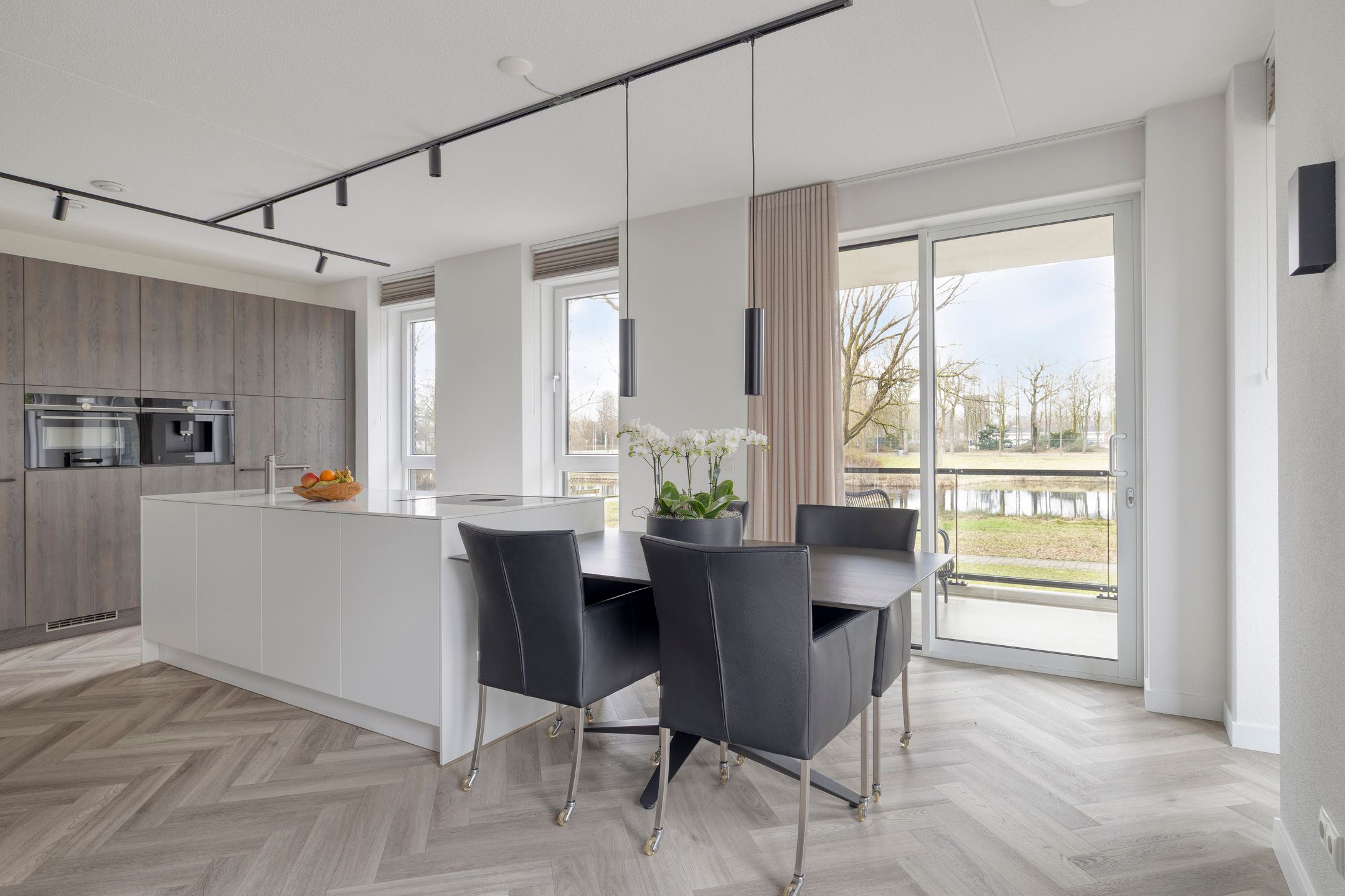 Foto 24 van Nicolaas Beetslaan 1-B4