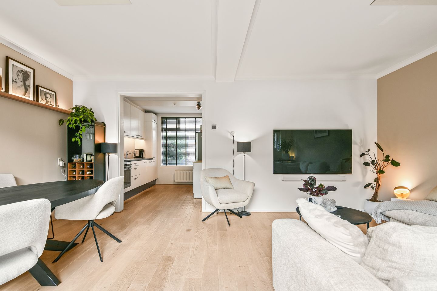 Photo 14 of Stresemannlaan 98