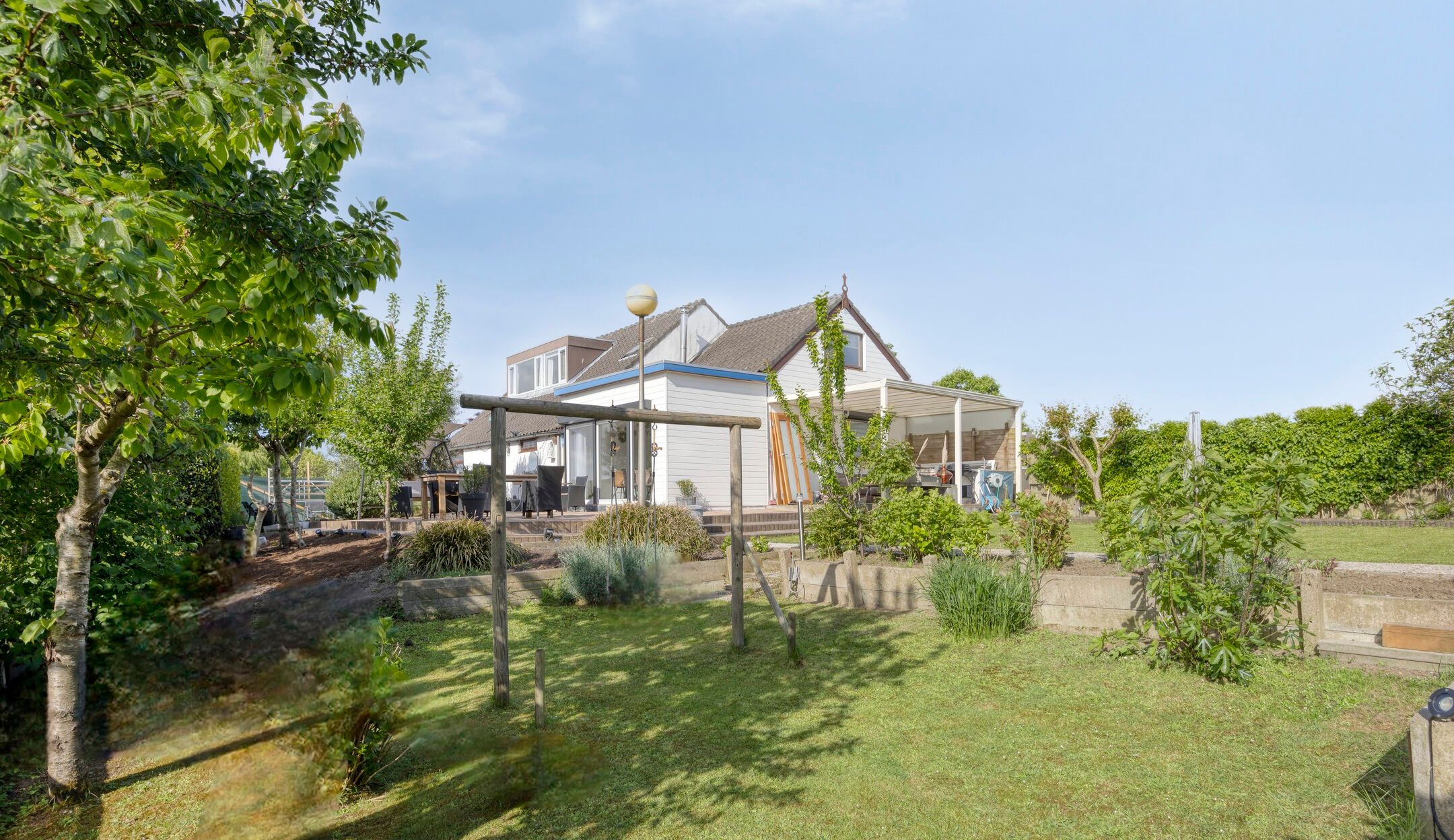 Buying a house in The Netherlands., Achterdijk 25