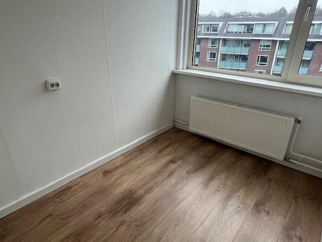 Renovated 4-Room Apartment with Two Balconies in De Bilt Oost — 25