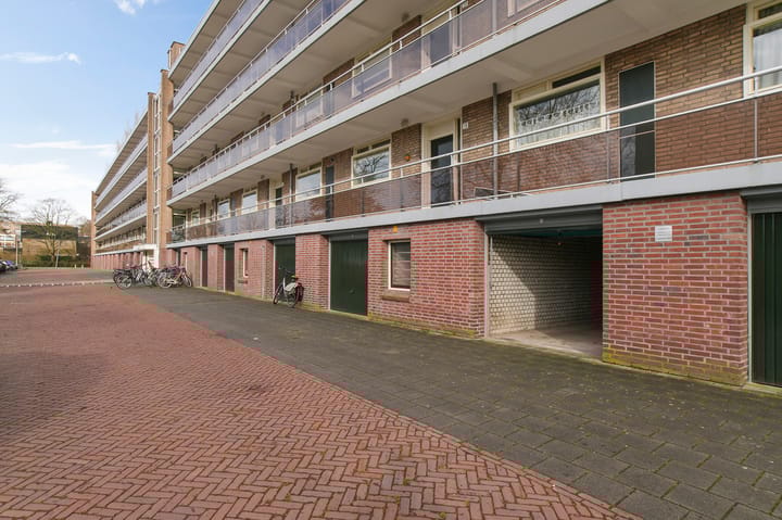 Foto 4 van Amberlaan 80-03