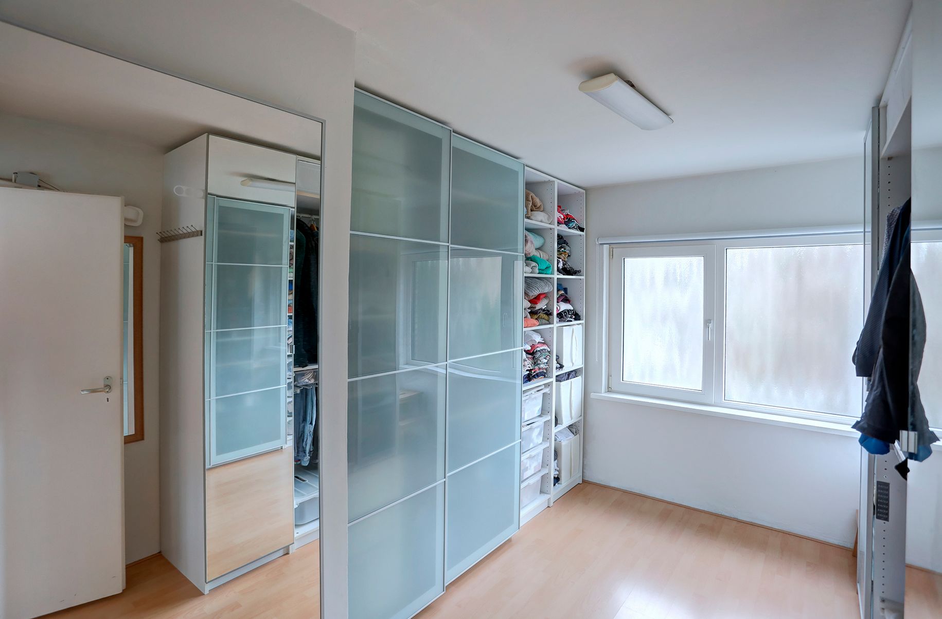 Photo 24 of Meijhorst 9201