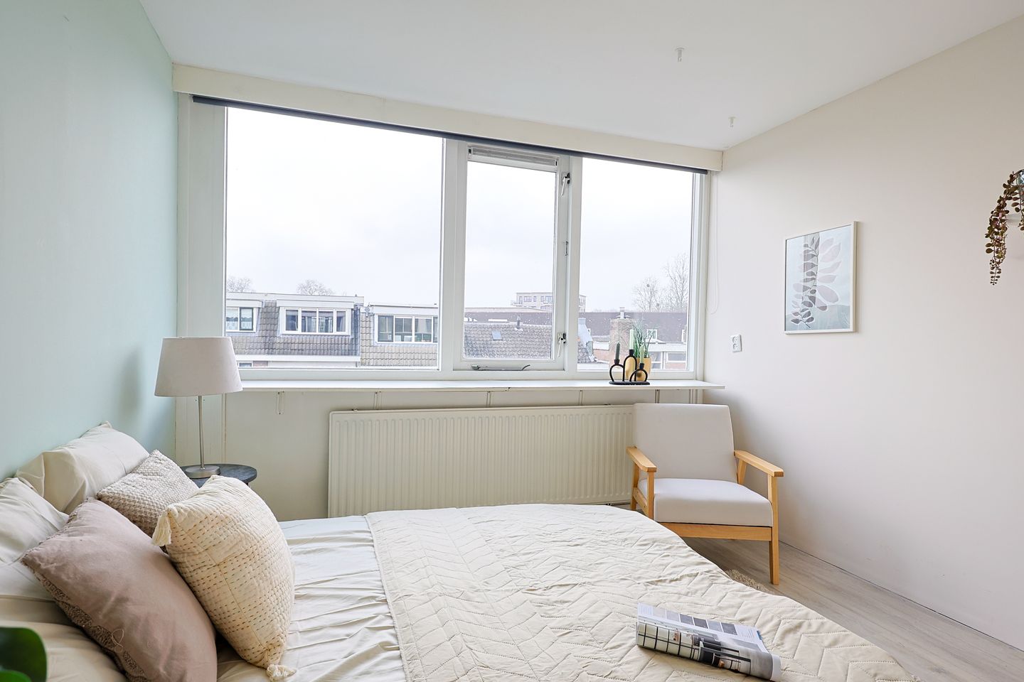 Spacious three room maisonnette with full width west facing balcony in charming Lauwerecht — 19