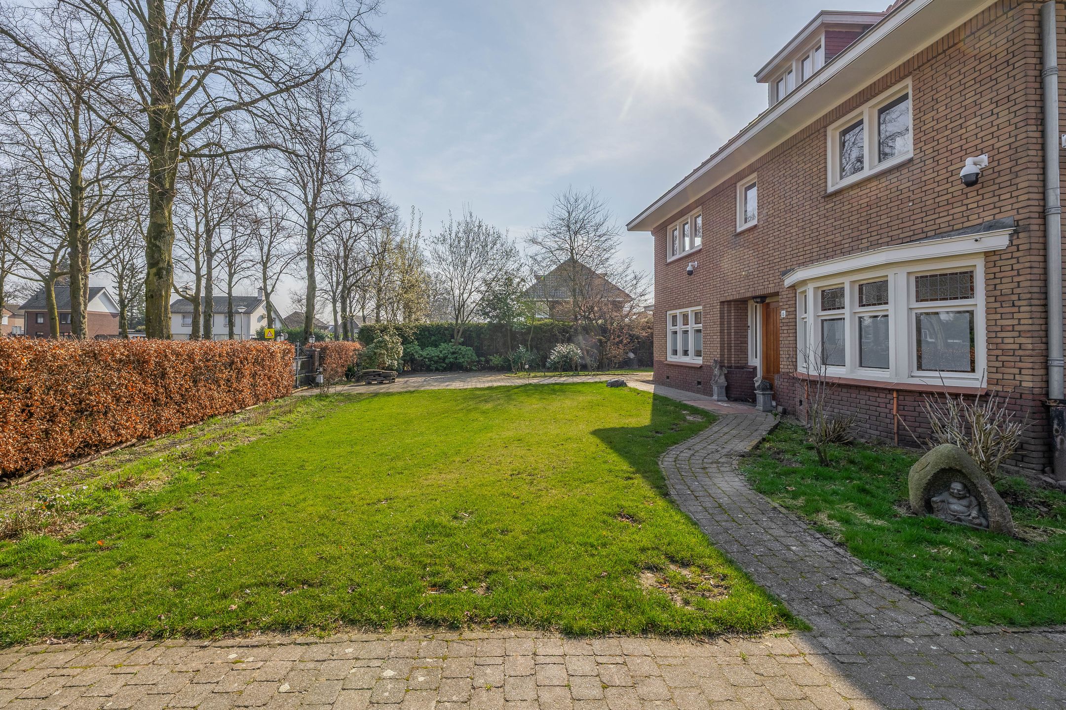 Photo 6 of Peeleik 8