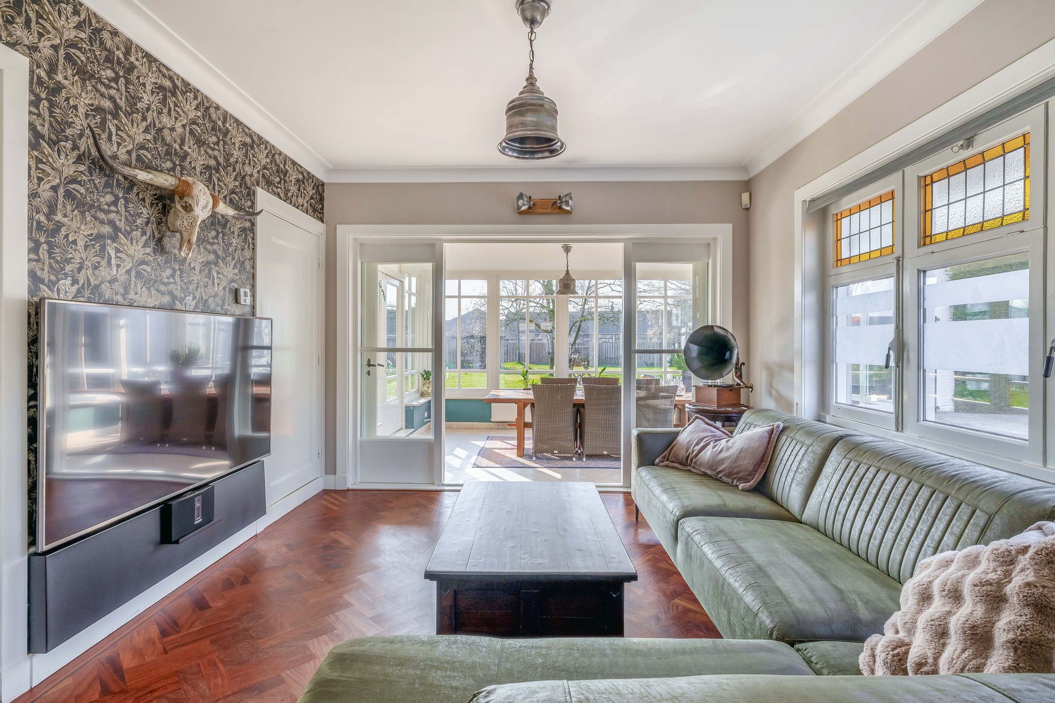 Photo 15 of Peeleik 8