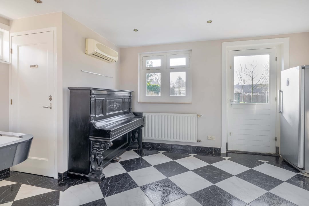 Photo 38 of Peeleik 8