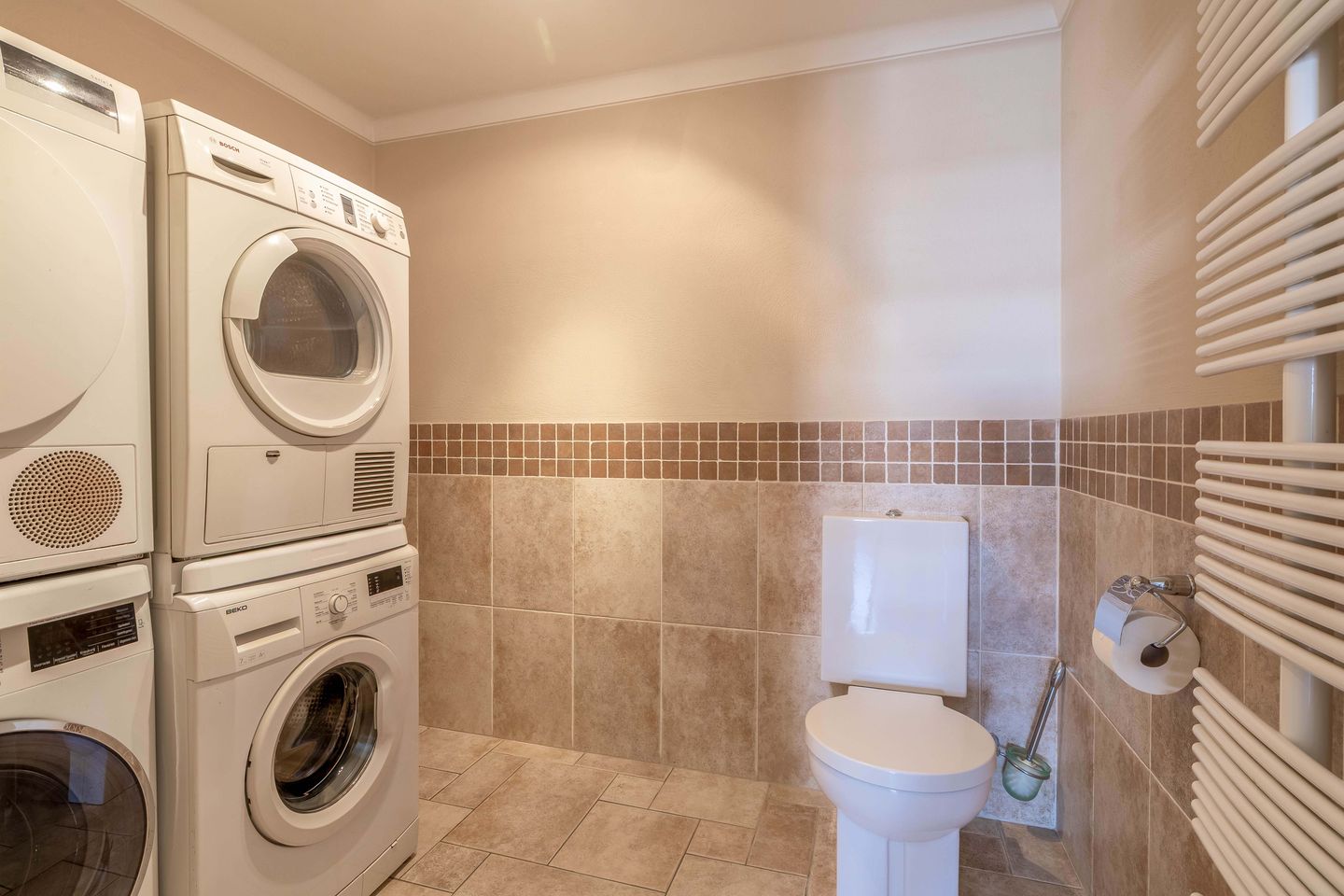 Photo 55 of Peeleik 8