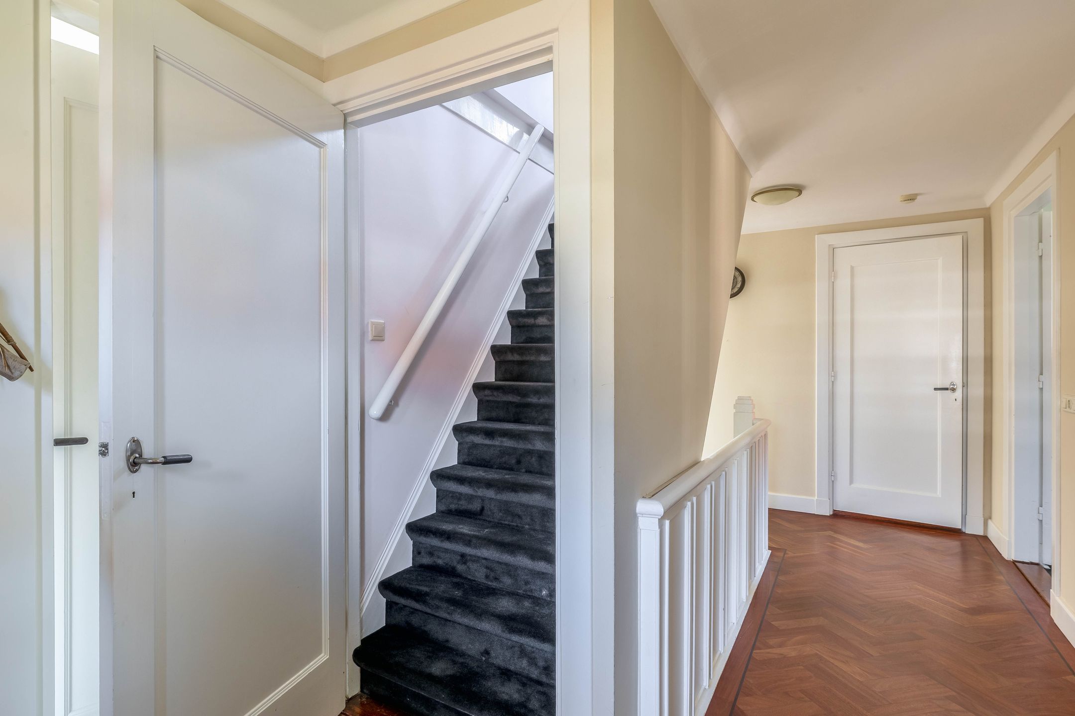 Photo 57 of Peeleik 8