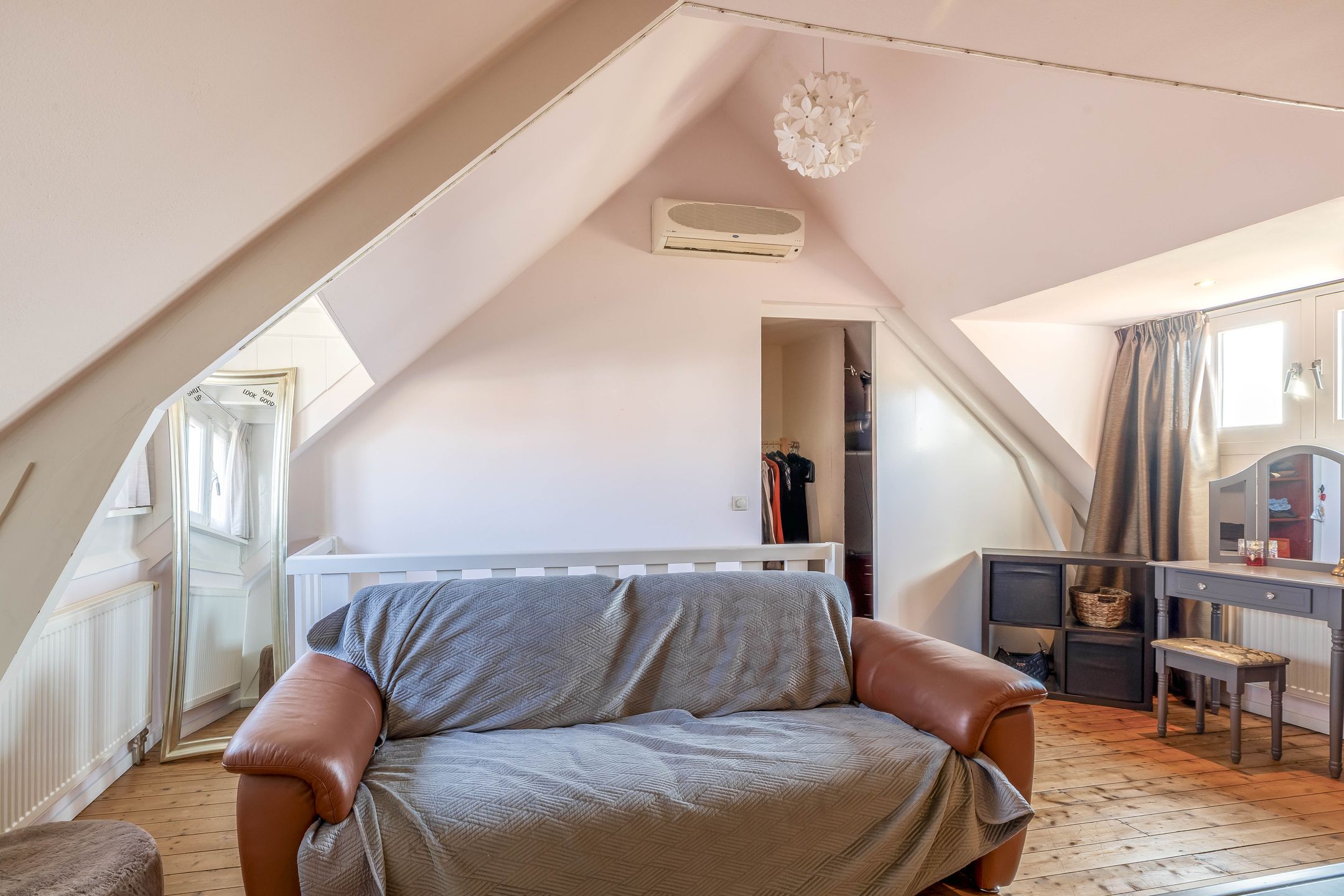 Photo 60 of Peeleik 8