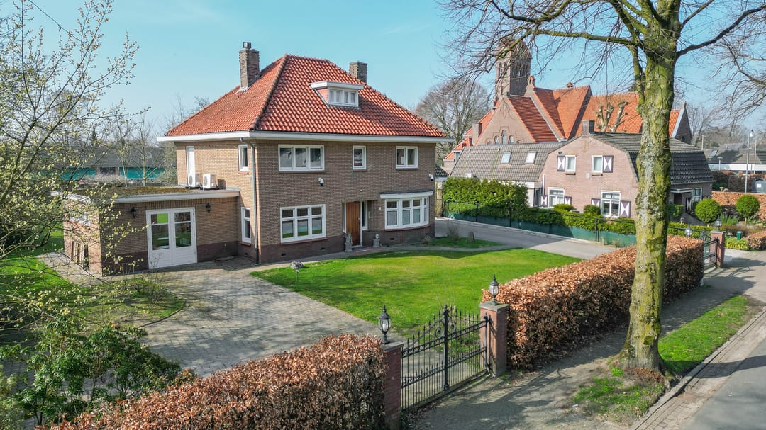 Photo 62 of Peeleik 8