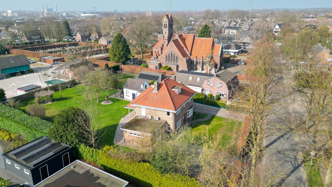 Photo 83 of Peeleik 8