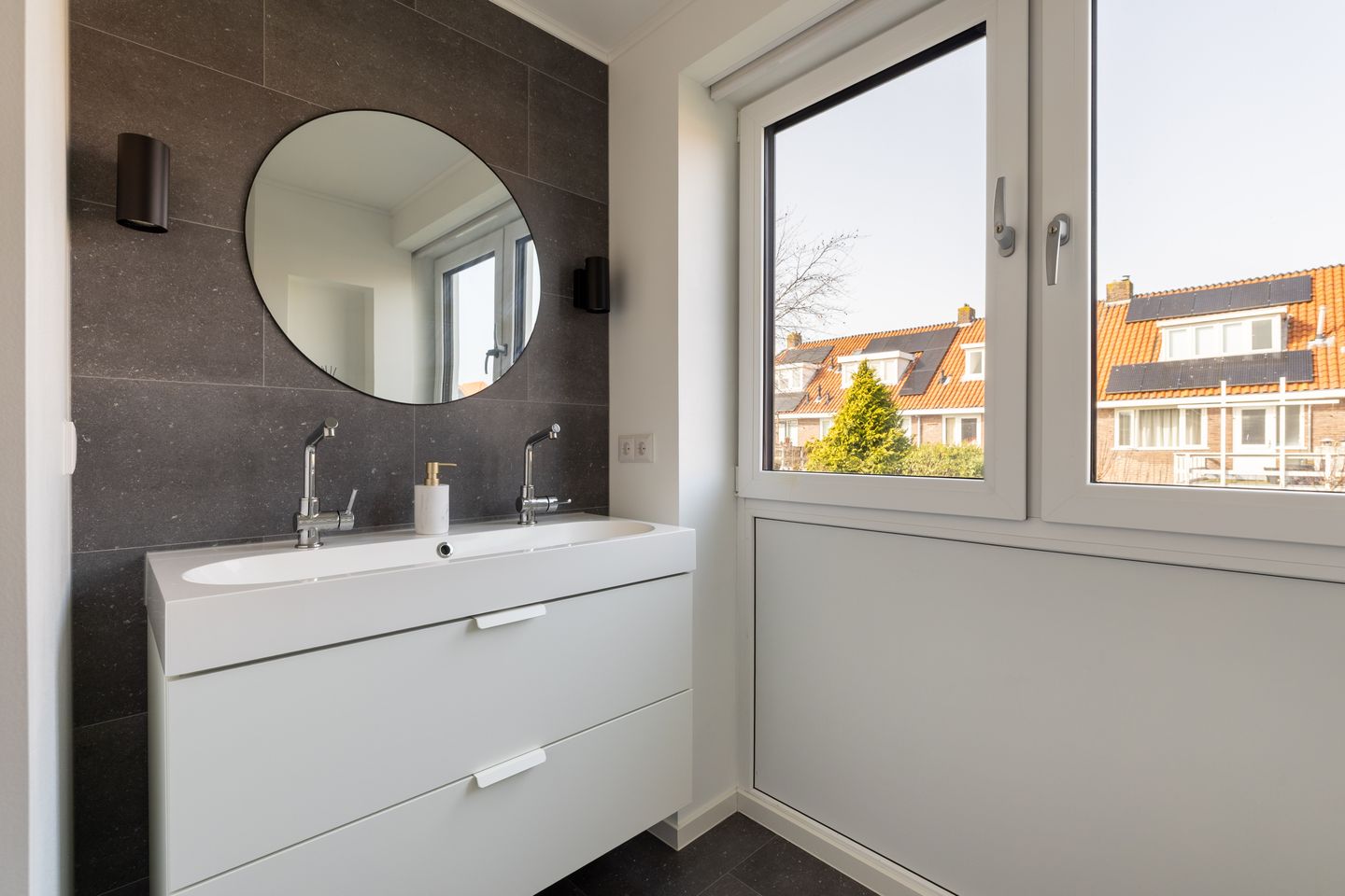 Photo 35 of Lammerstraat 13
