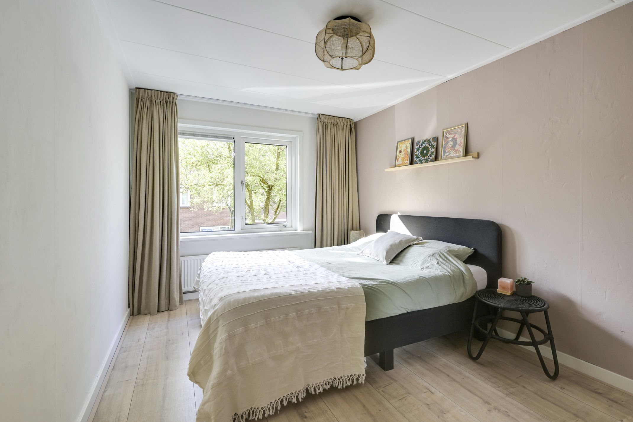 Charming Three-Room Terraced House with Sunny West-Facing Garden in Utrecht Zuilen — 23