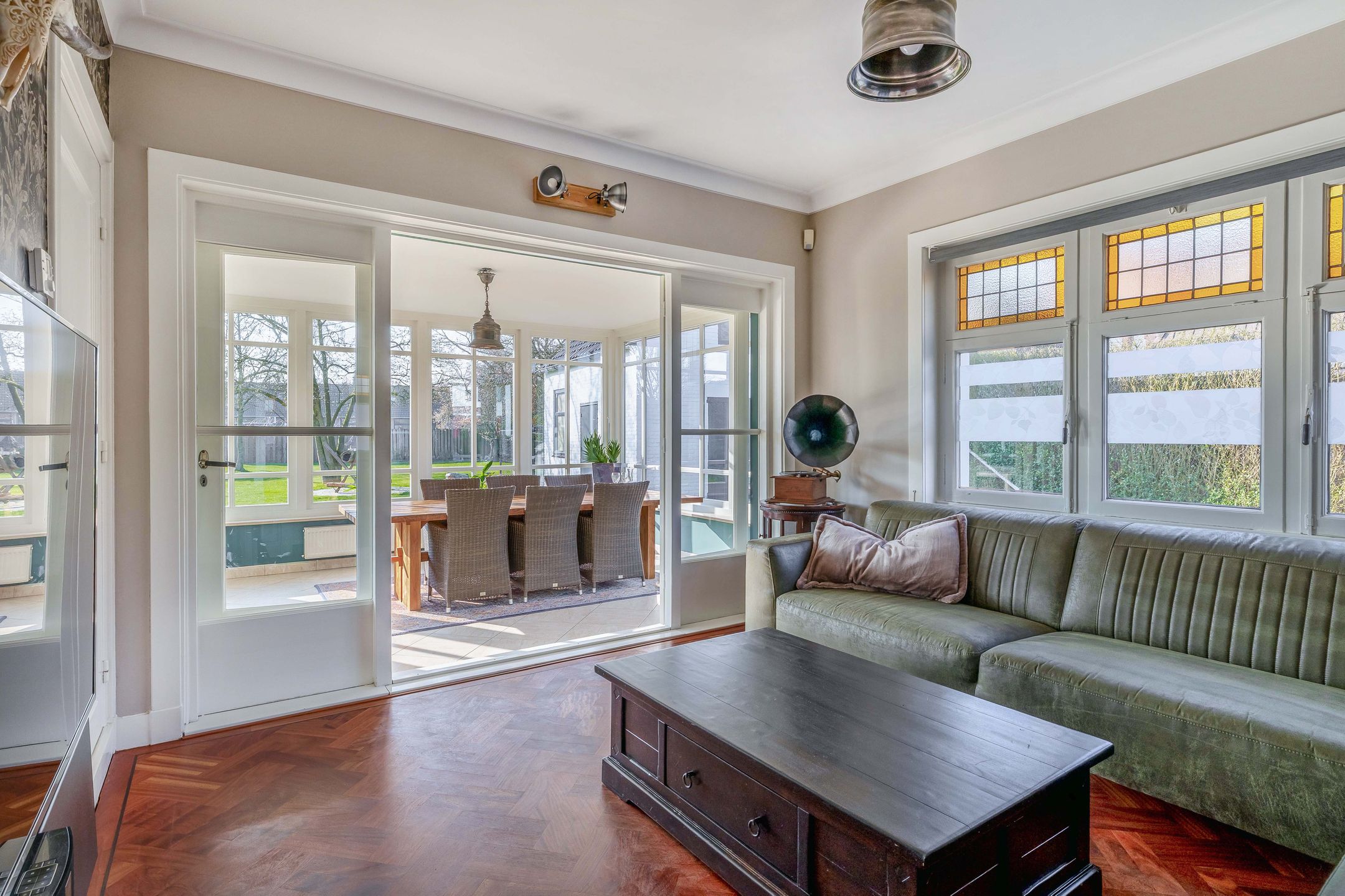 Photo 3 of Peeleik 8