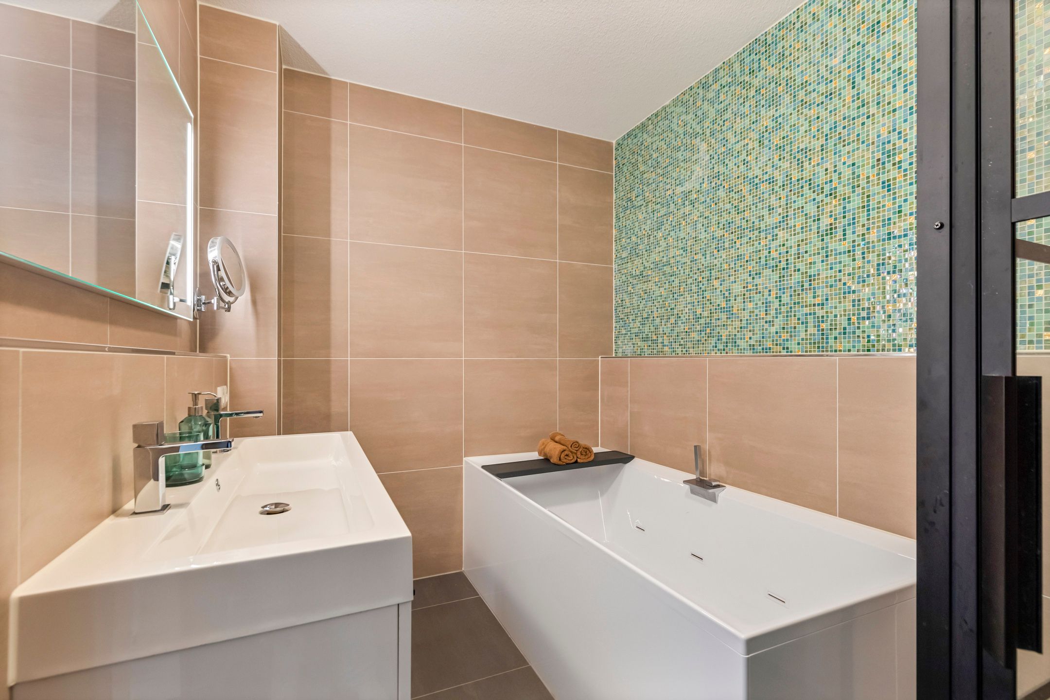 Photo 33 of Radarweg 274