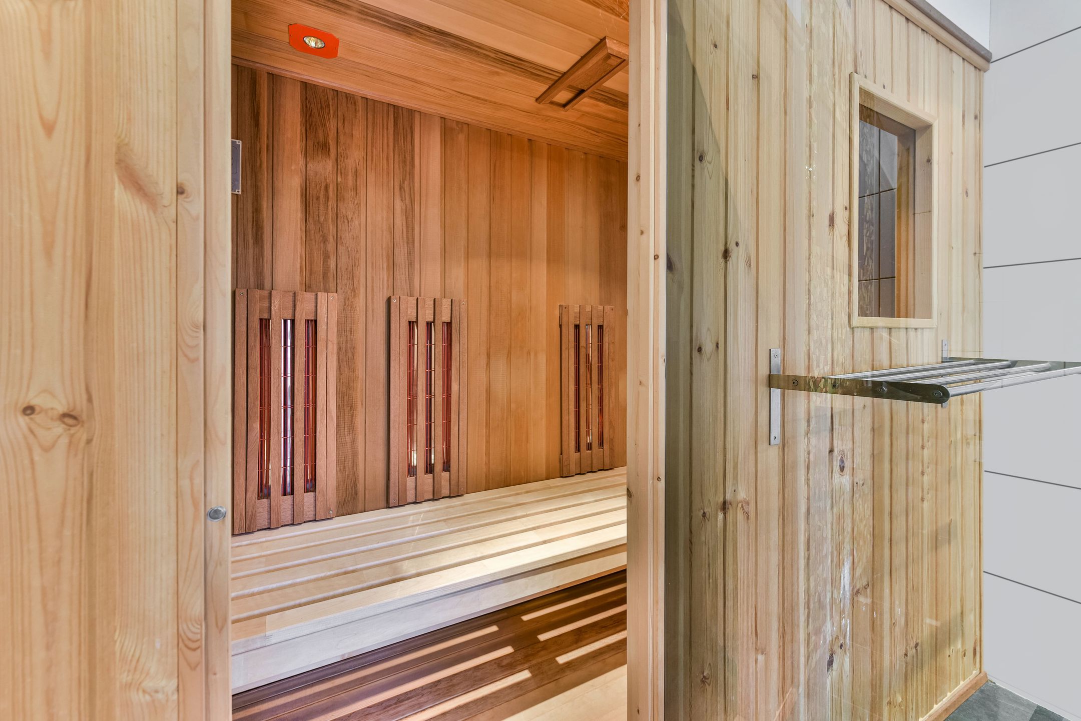 Spacious split-level home with 2 bathrooms and private parking — 36