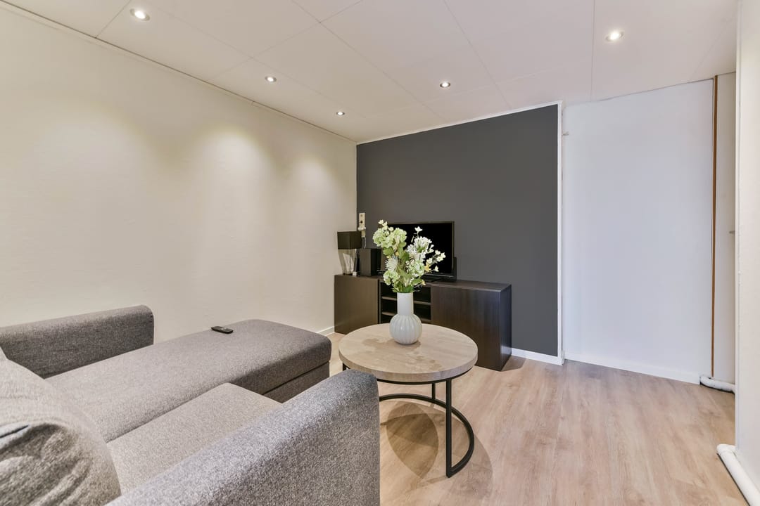 Spacious split-level home with 2 bathrooms and private parking — 37