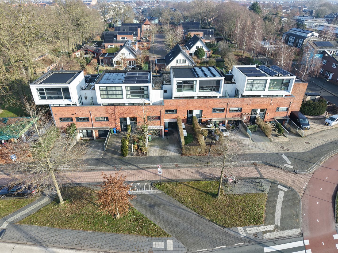 Spacious split-level home with 2 bathrooms and private parking — 44