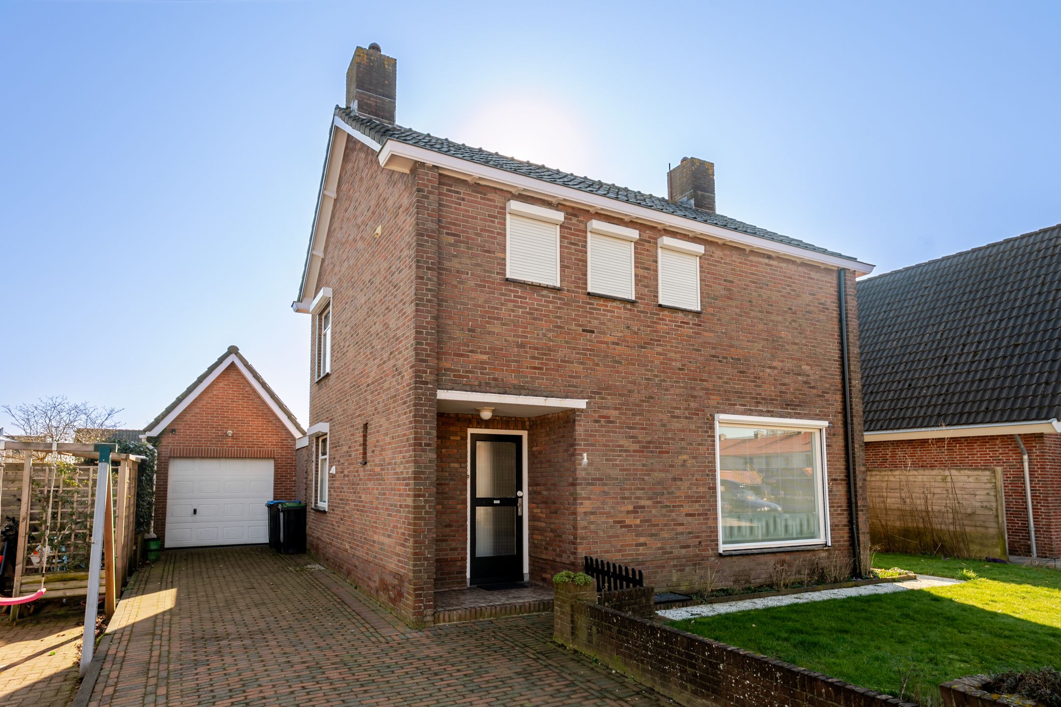 Buying a house in The Netherlands., Zwarteweg 1