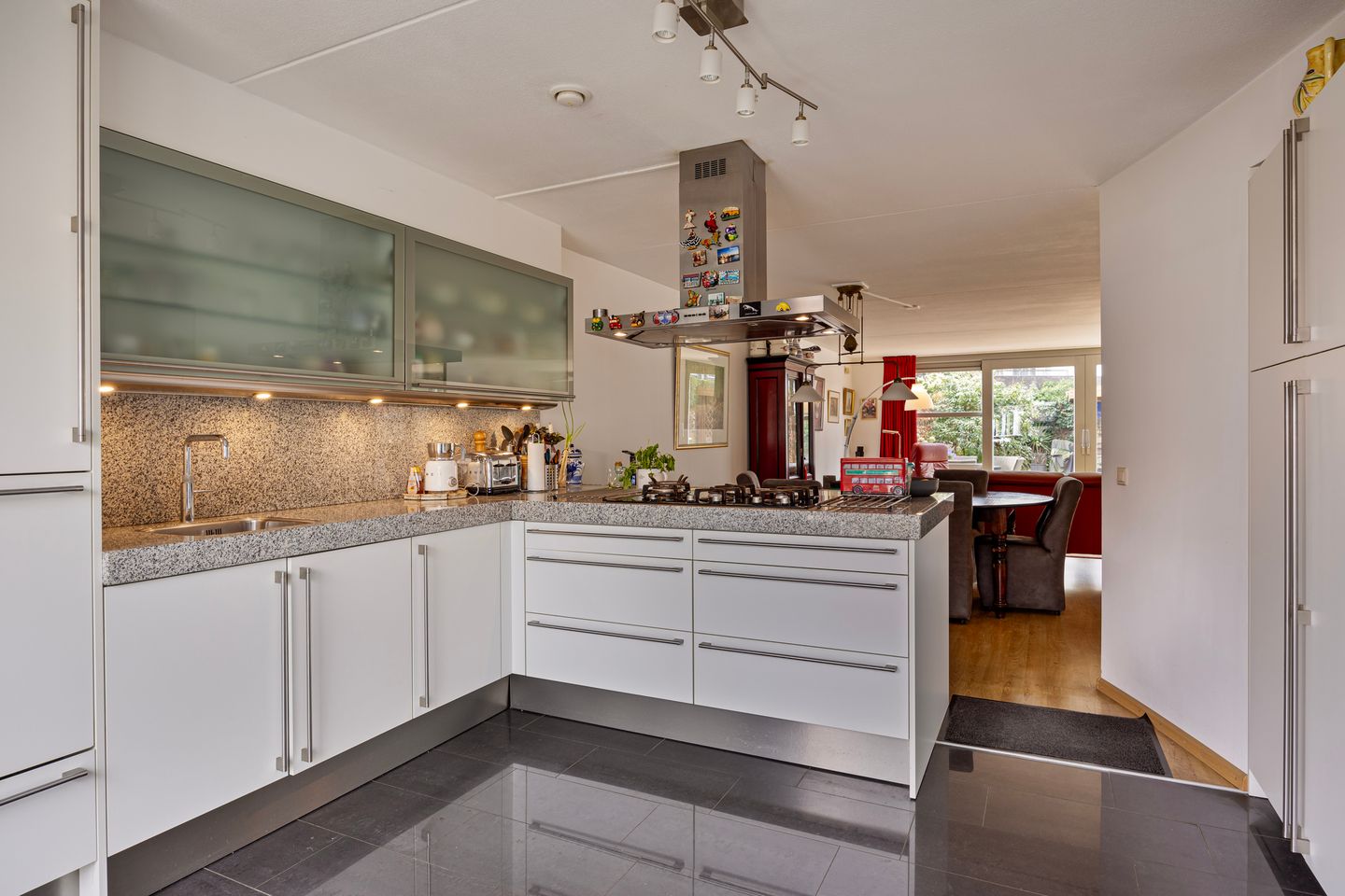 Foto 14 van G.A. van Nispenstraat 43