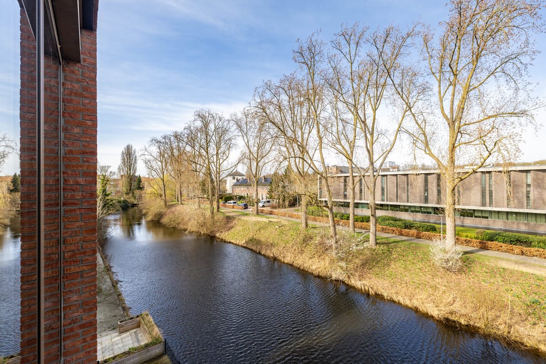 Photo 11 of Helper Oostsingel 42-G