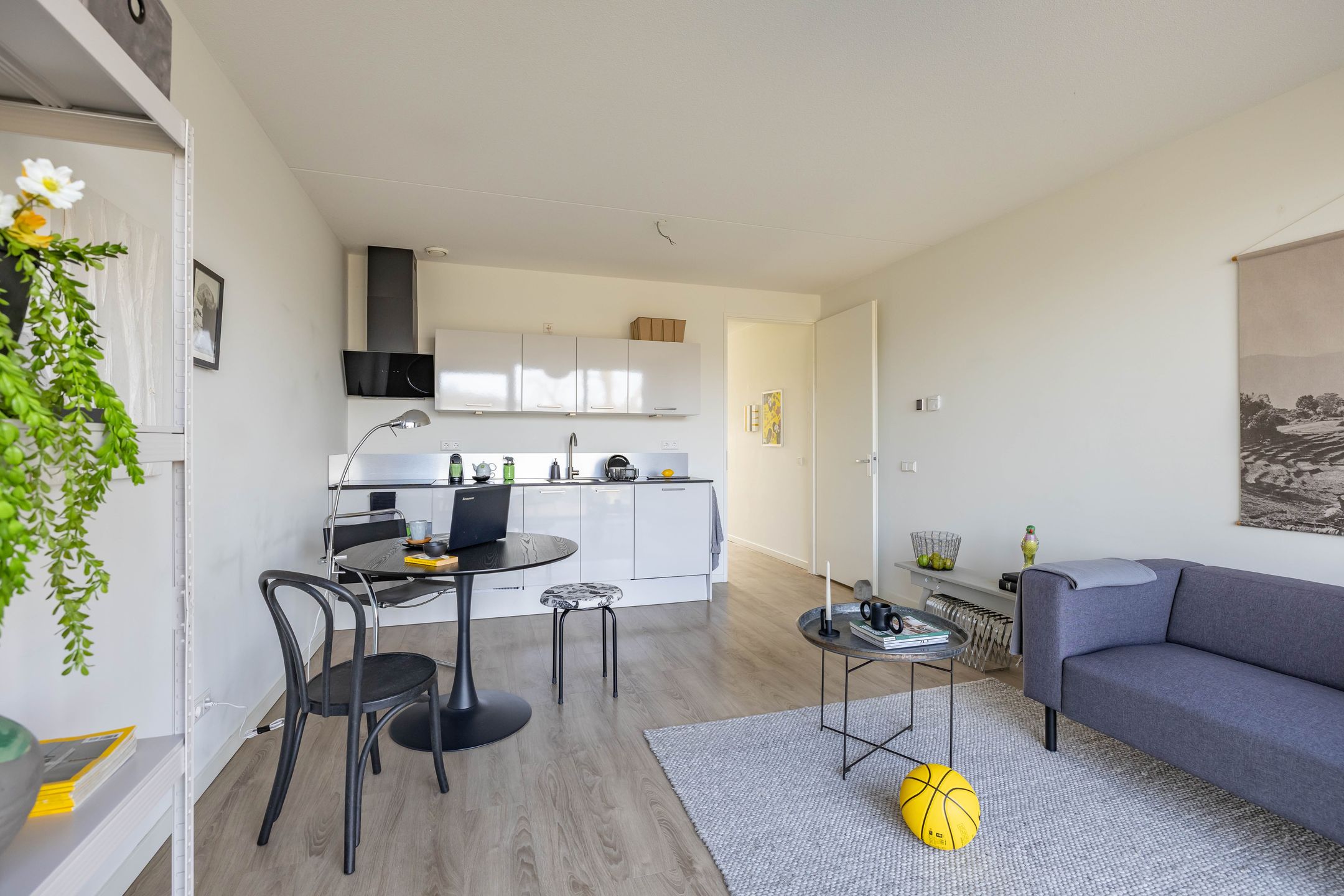 Photo 9 of Helper Oostsingel 42-G